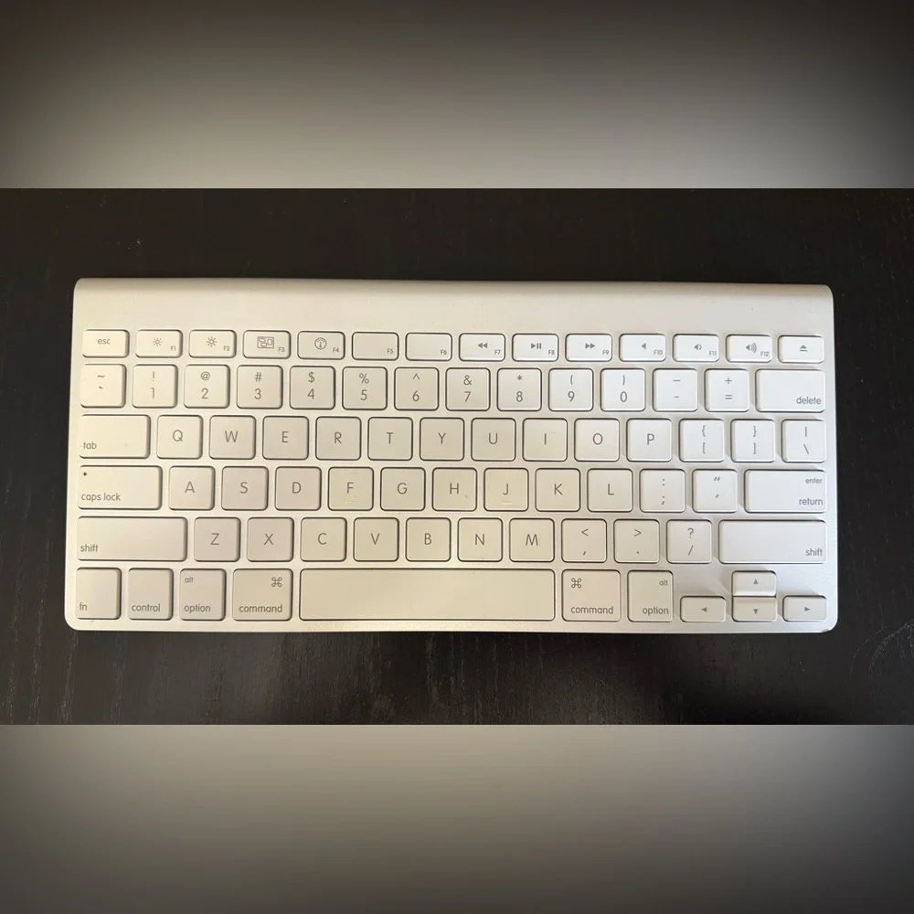OEM Genuine Apple Wireless Bluetooth Keyboard A1314 Mac Aluminum - Tested